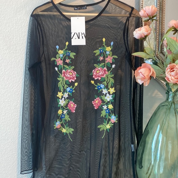 🆕 Zara embroidered tule overlay - Picture 3 of 10